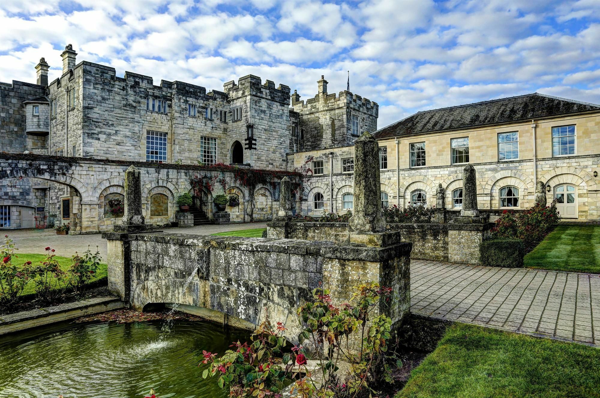 Hazlewood Castle & Spa タッドカスター エクステリア 写真